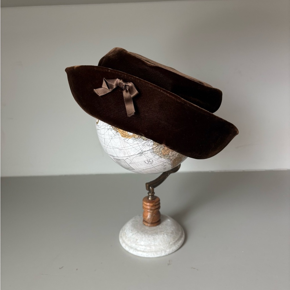 Vintage Union Made Brown Velvet Pillbox Hat Bow Detail 1950s 1960s ADW USA - Picture 2 of 7